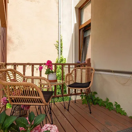 Privatunterkunft Host Patio *